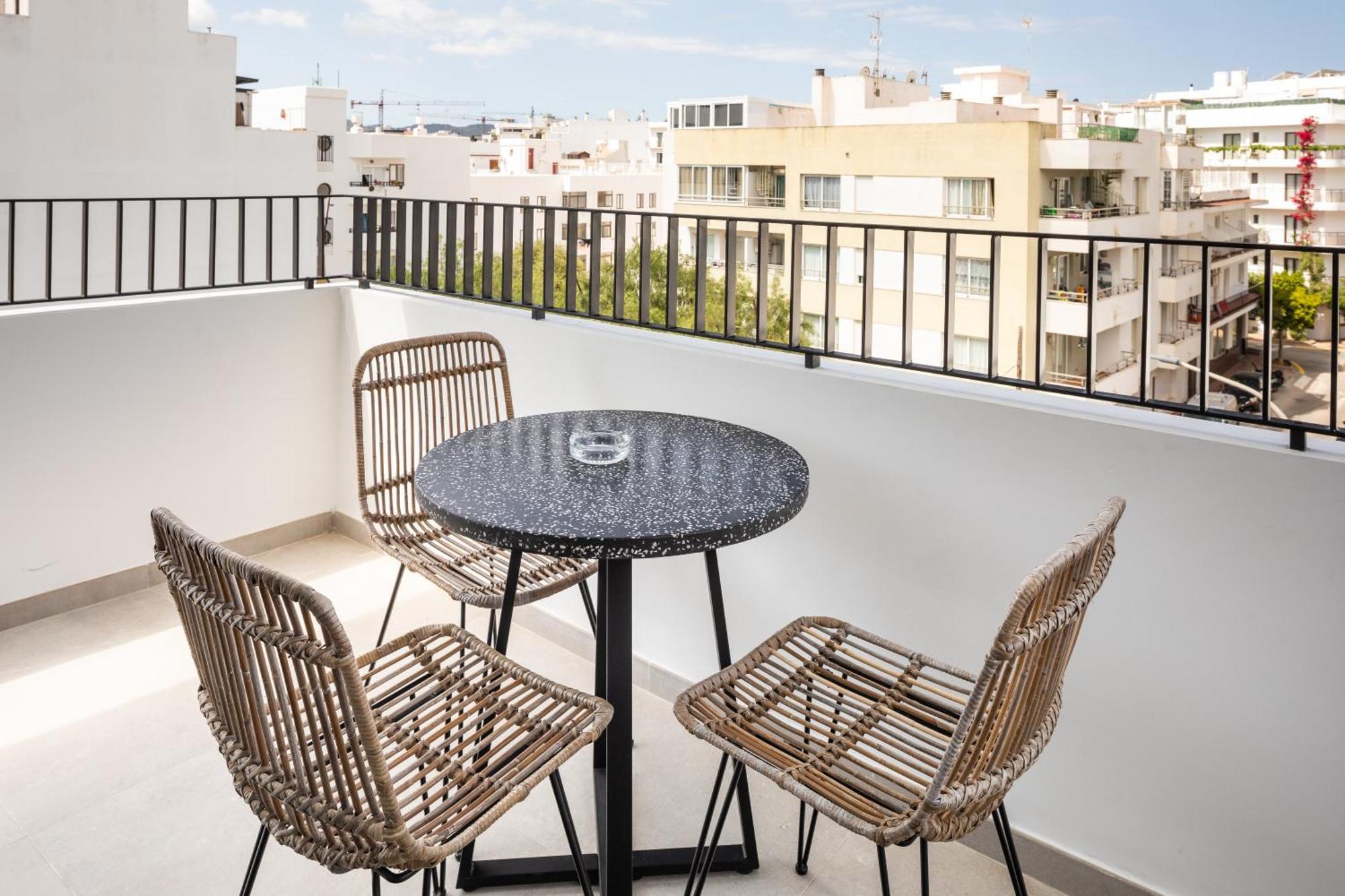 Aparthotel Casita Blanca - Adults Only San Antonio  Exteriör bild