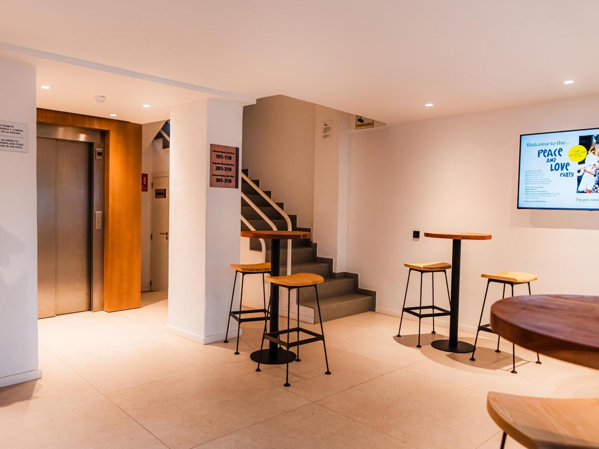 Aparthotel Casita Blanca - Adults Only San Antonio  Exteriör bild