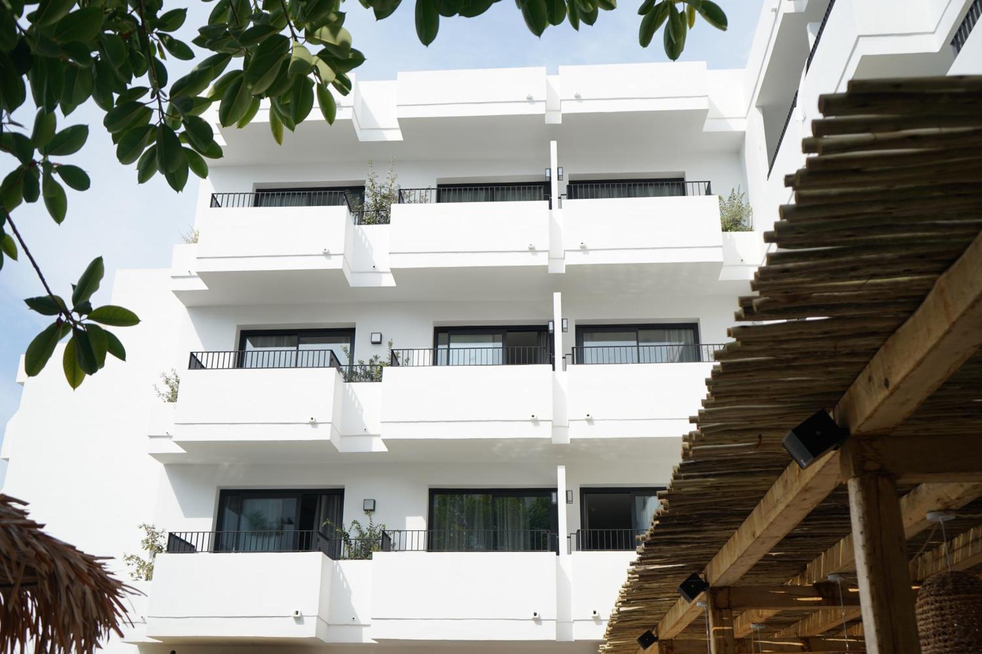 Aparthotel Casita Blanca - Adults Only San Antonio  Exteriör bild