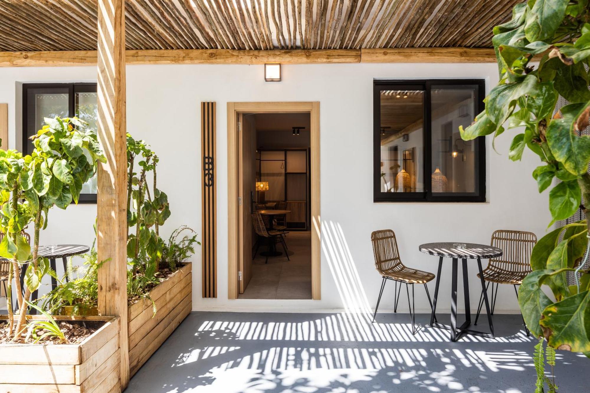 Aparthotel Casita Blanca - Adults Only San Antonio  Exteriör bild